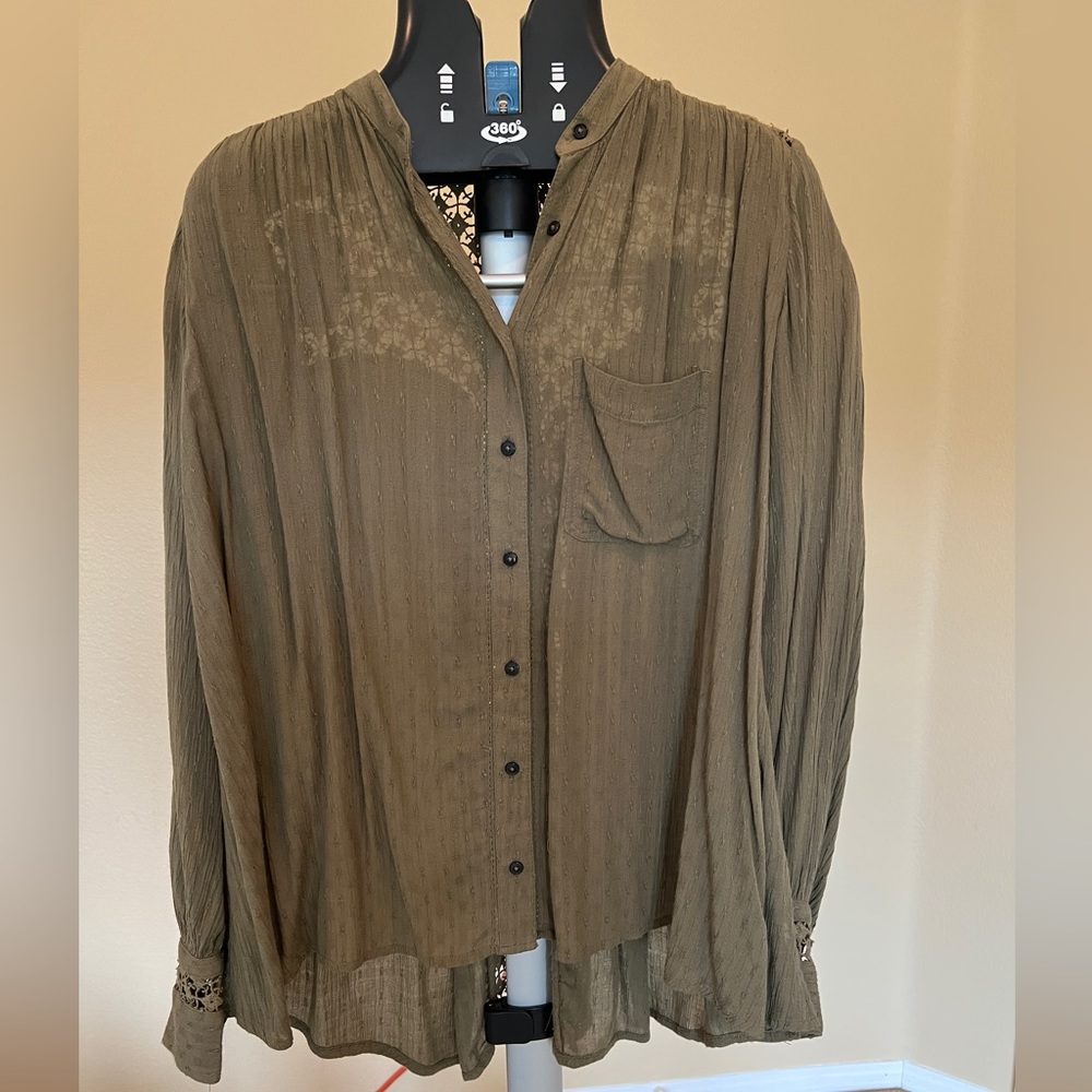 Long blouse with open stitching